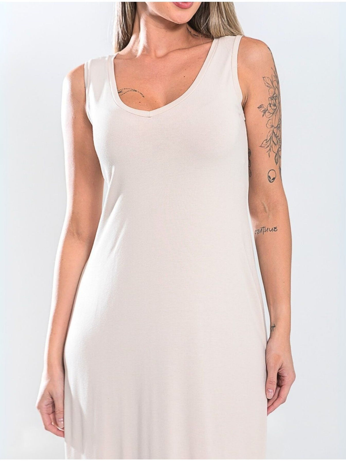 Vestido Midi Regata com Ajuste nas Costas Feminino