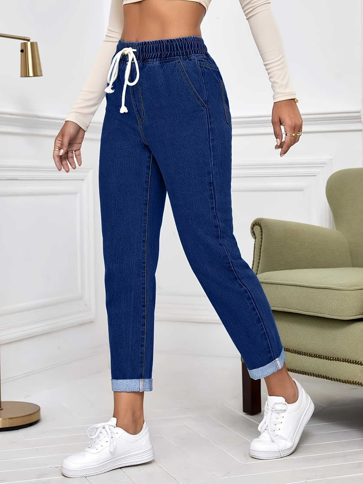 Calça Jeans Feminina Cintura Elástica com Barra Dobrada Azul