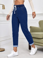 Calça Jeans Feminina Cintura Elástica com Barra Dobrada Azul