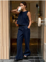 Conjunto Feminino 2 Peças em Denim com Blusa Sem Mangas e Calça Wide Leg