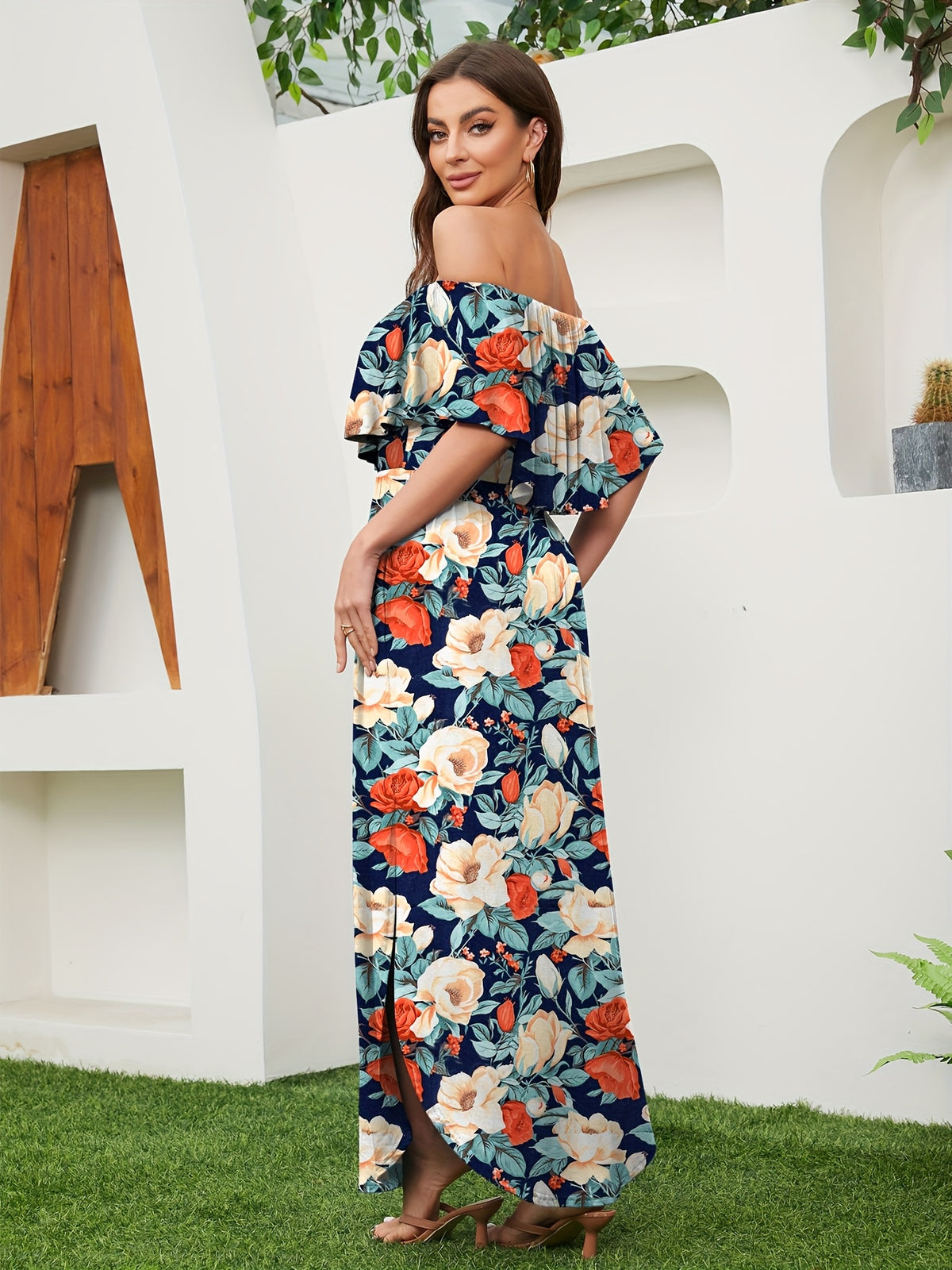 Vestido Longo Ombros de Fora com Fenda Elegante