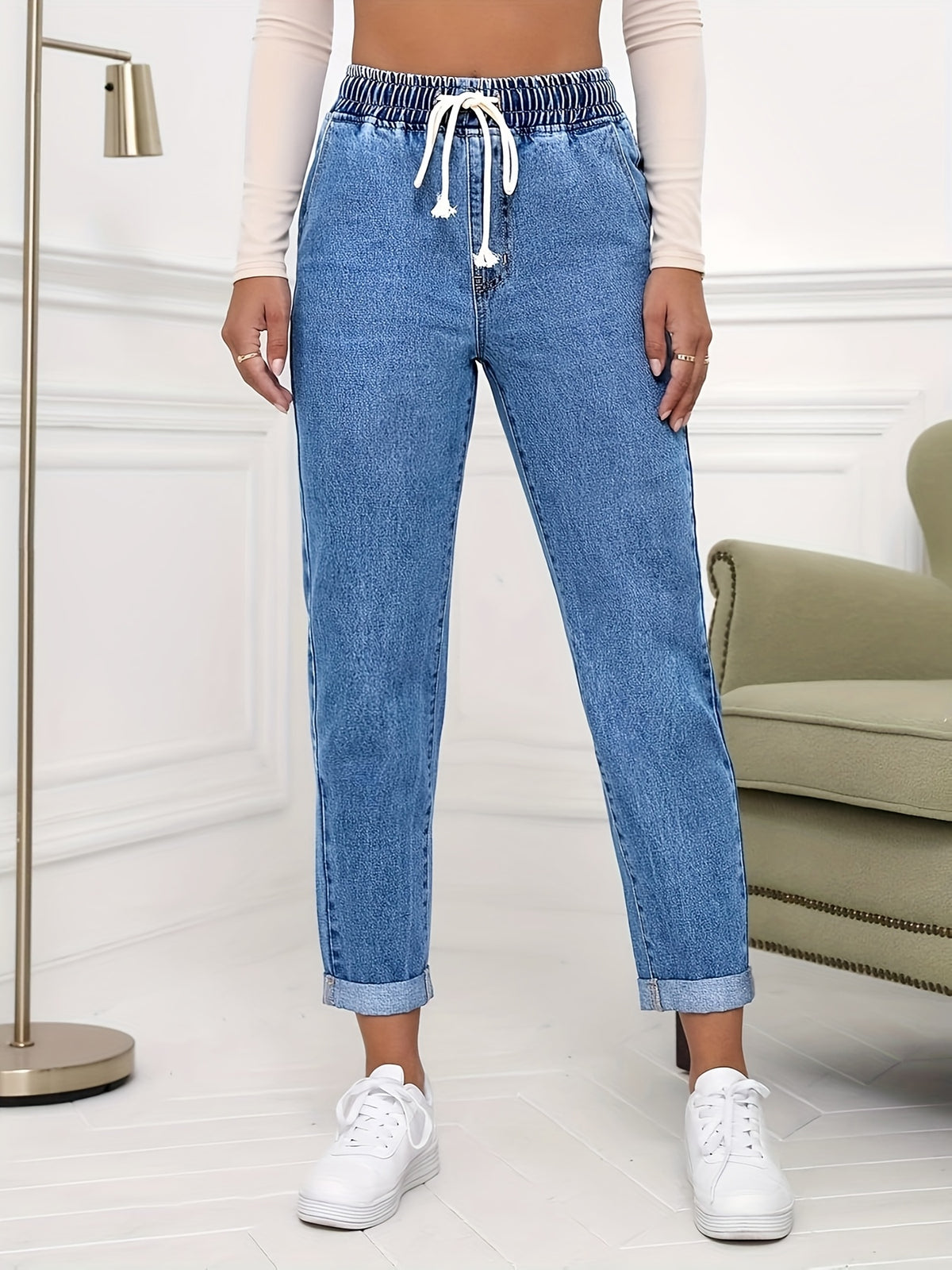 Calça Jeans Feminina Cintura Elástica com Barra Dobrada Azul