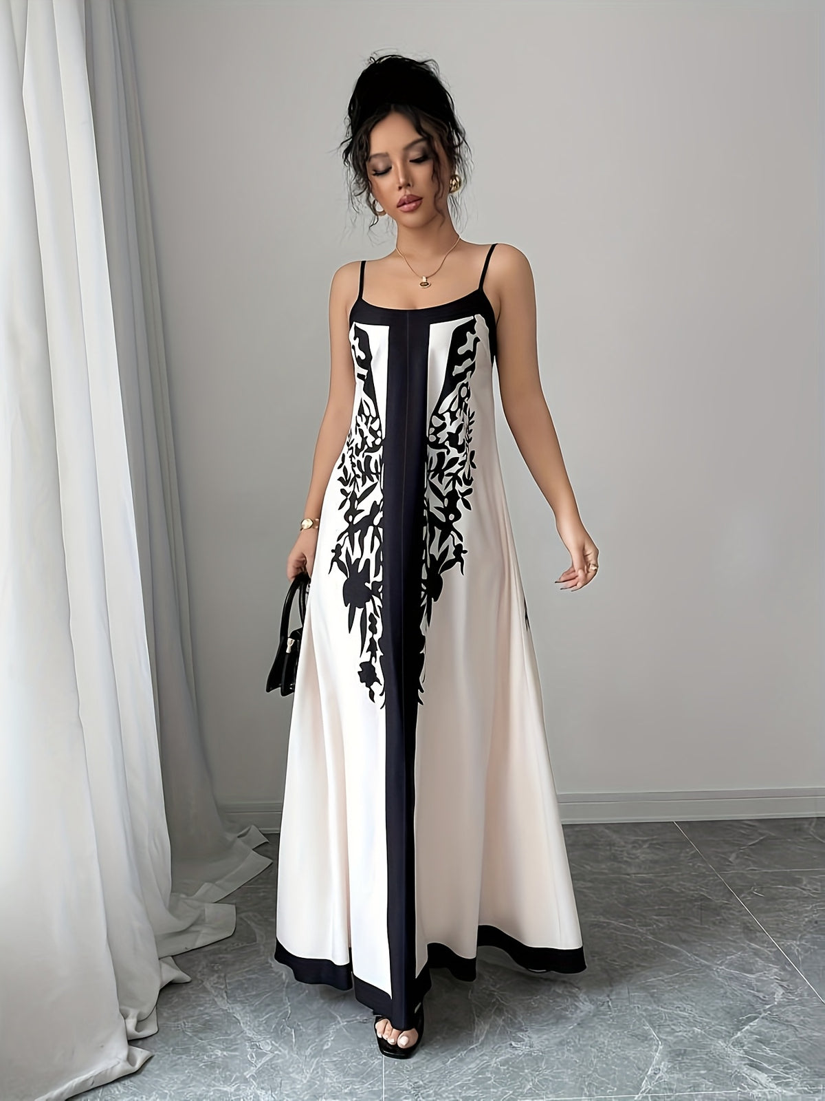 Vestido Longo Floral com Alça Fina Elegante para Festa