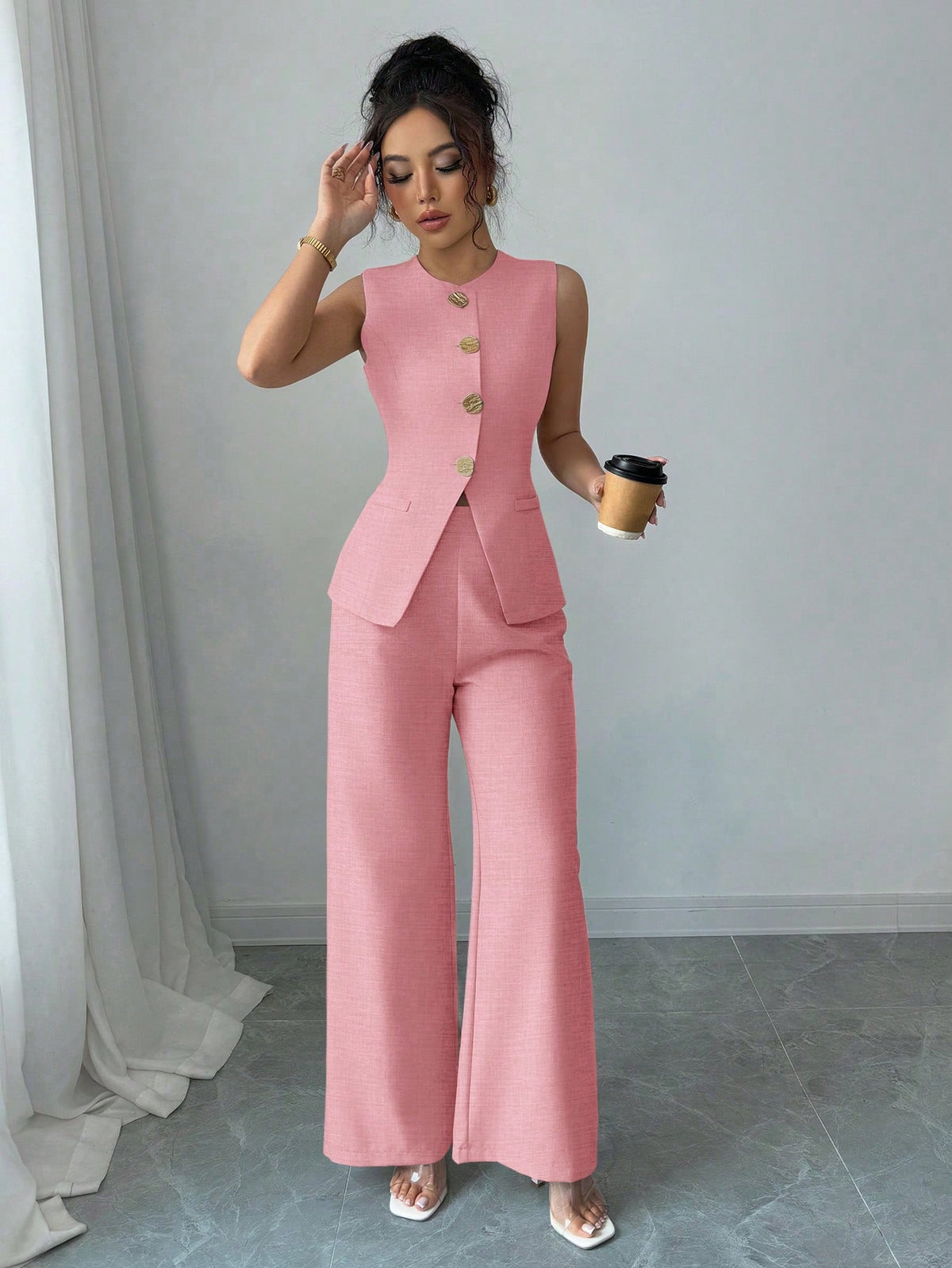 Conjunto Feminino 2 Peças Colete Acinturado e Calça Pantalona