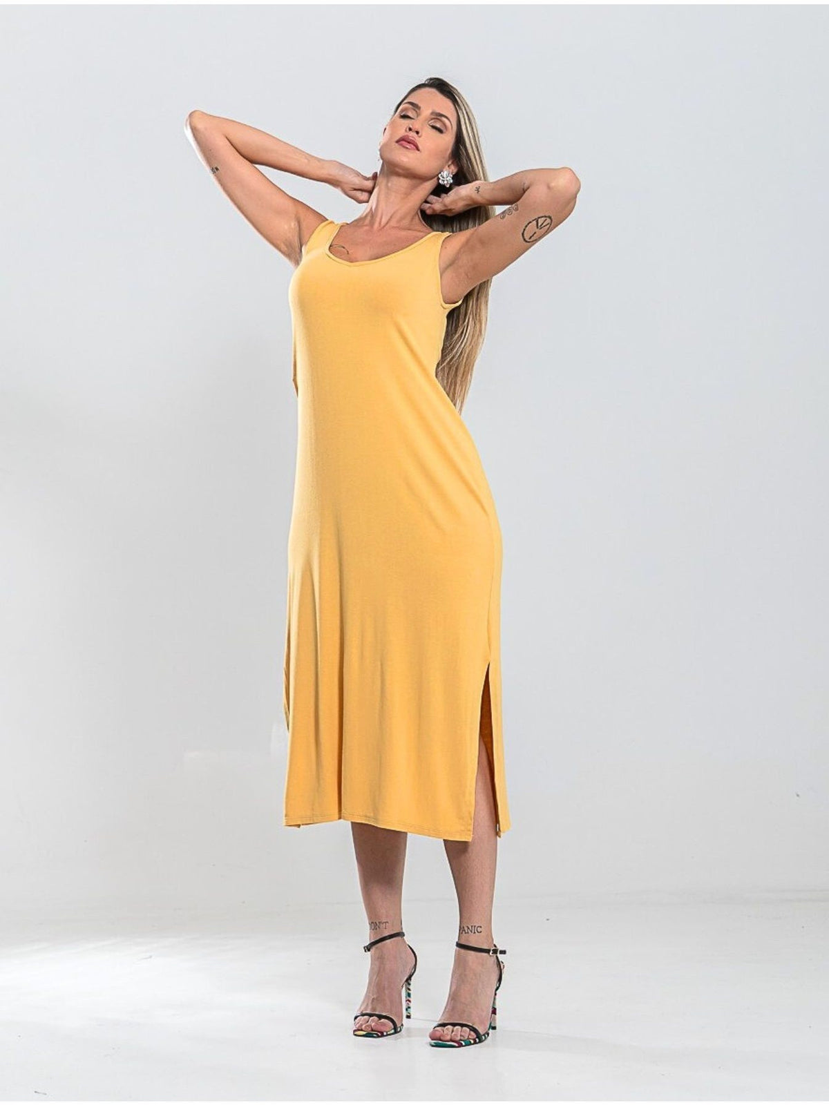 Vestido Midi Regata com Ajuste nas Costas Feminino