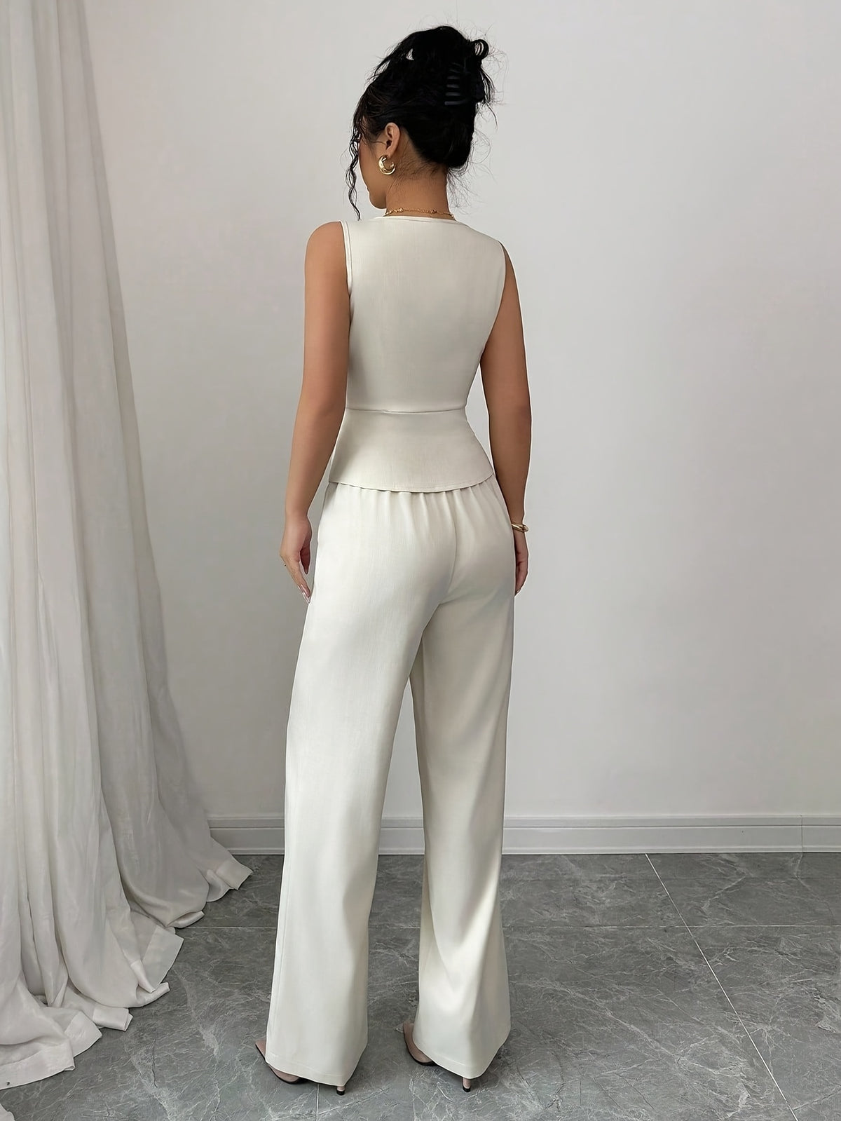 Conjunto Feminino 2 Peças Colete e Calça Pantalona Elegante