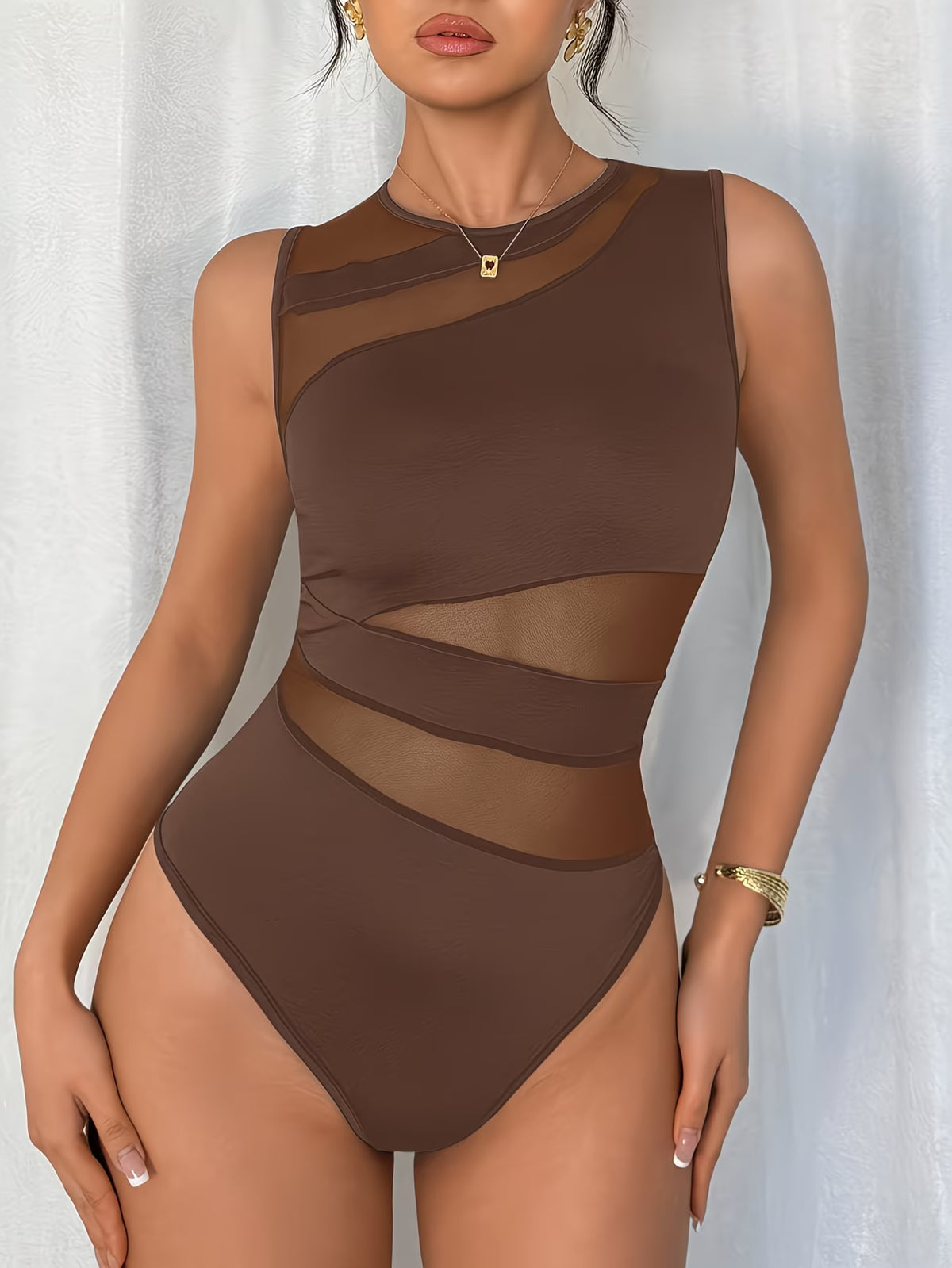 Body Feminino Vazado com Recortes Geométricos