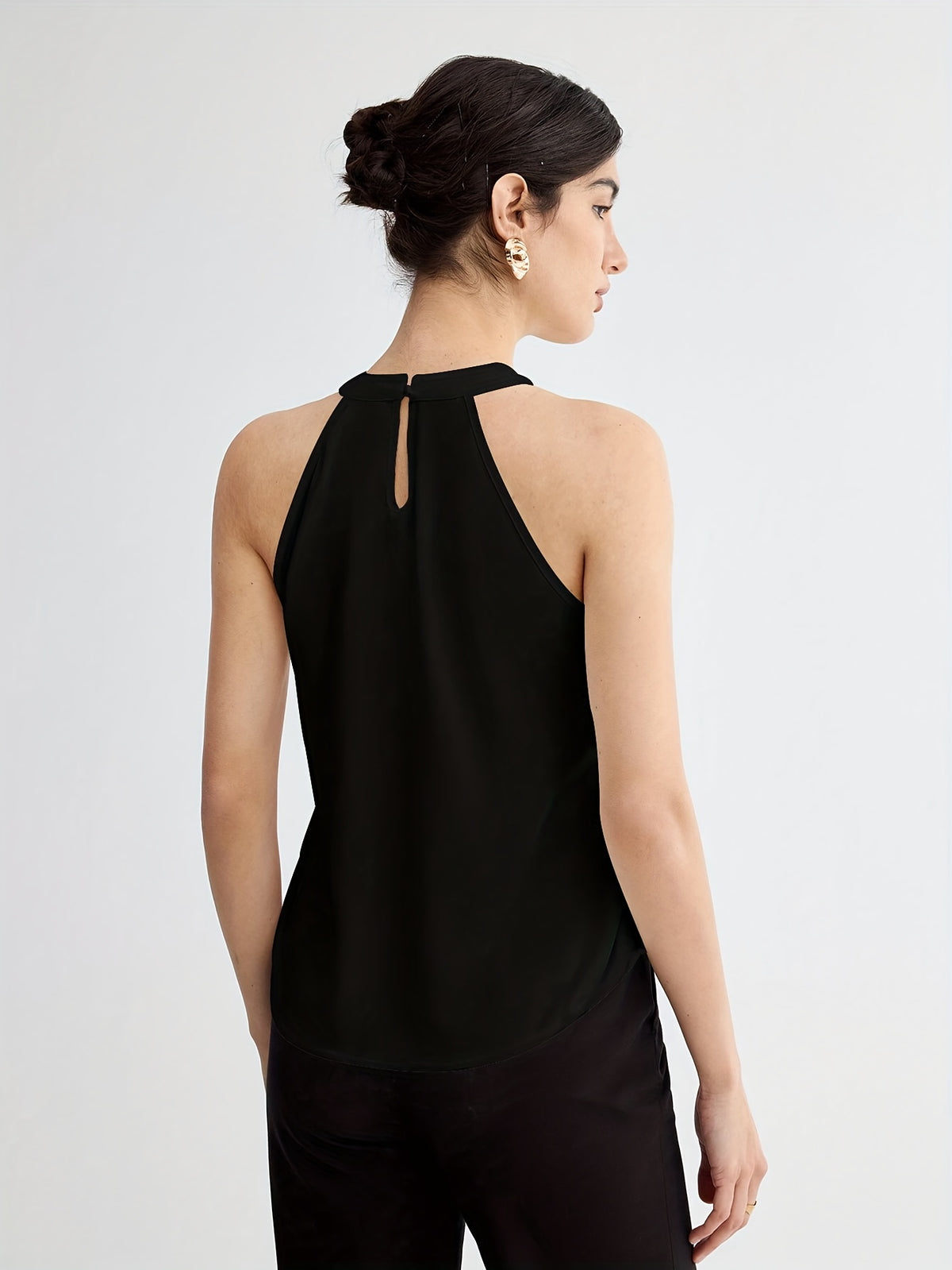 Blusa Feminina Gola Redonda Sem Manga Elegante