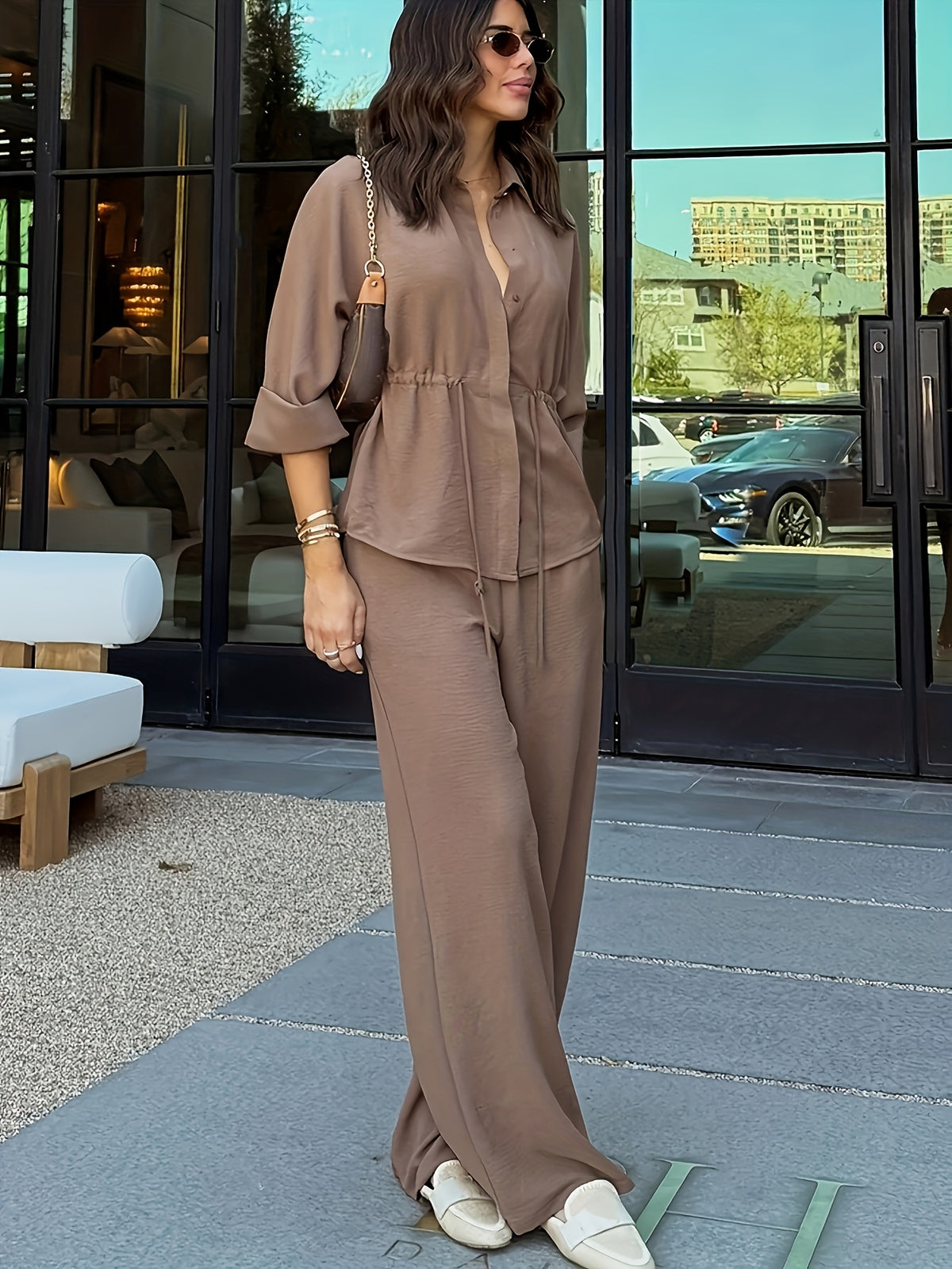 Conjunto Feminino 2 Peças Blusa com Gola Lapela e Calça Pantalona