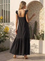 Vestido Longo Feminino de Alça com Decote Quadrado e Saia em Camadas