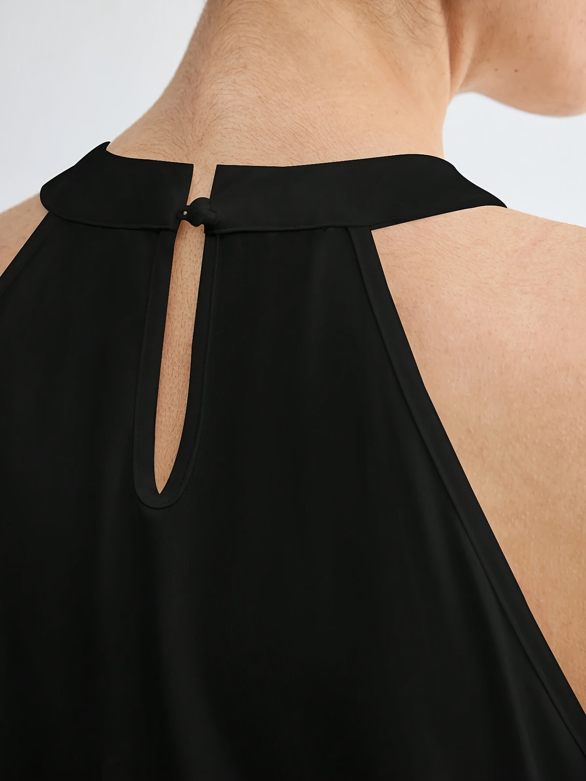 Blusa Feminina Gola Redonda Sem Manga Elegante