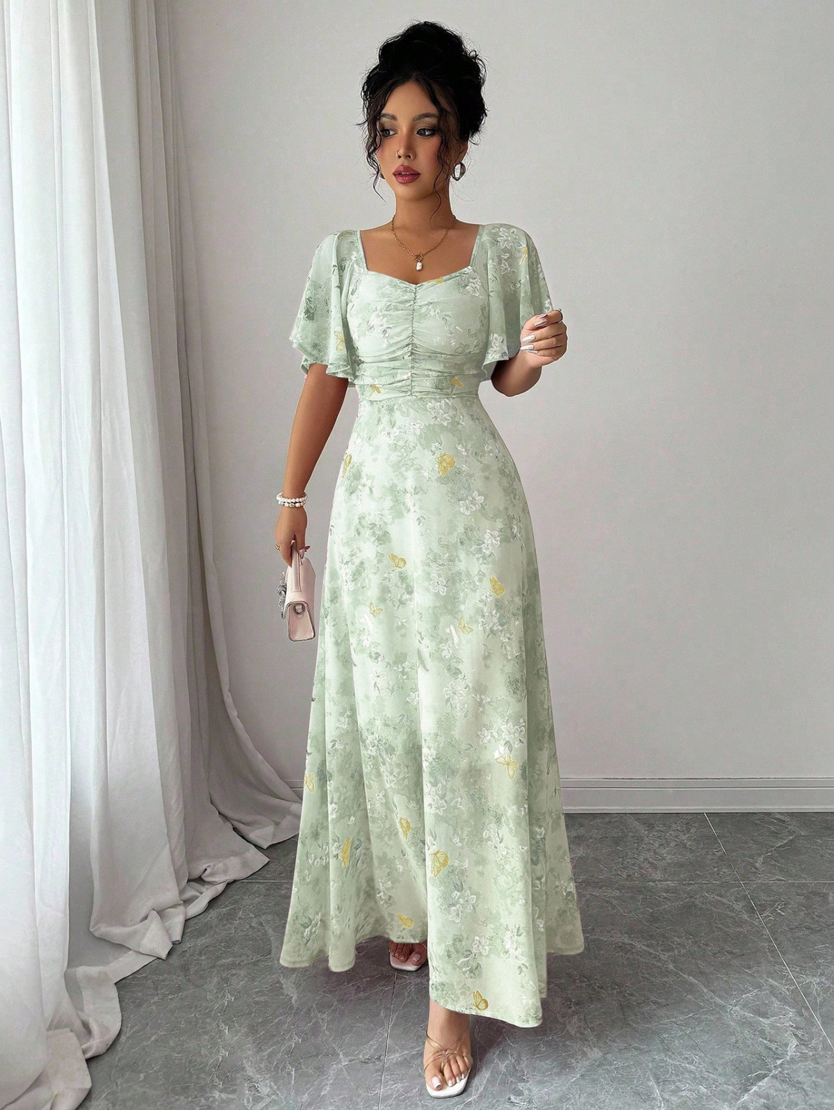 Vestido Feminino Chiffon Estampa de Borboletas Elegante
