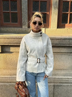 Casaco Feminino Tweed com Cinto Acinturado para Inverno