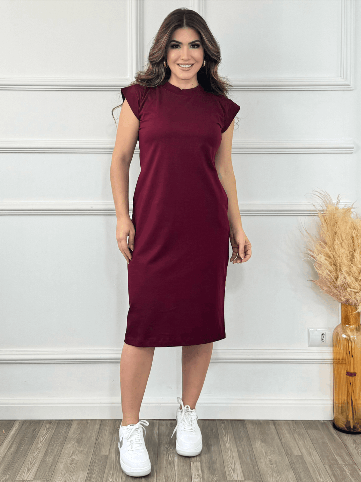 Vestido Midi Feminino em Algodão Confortável