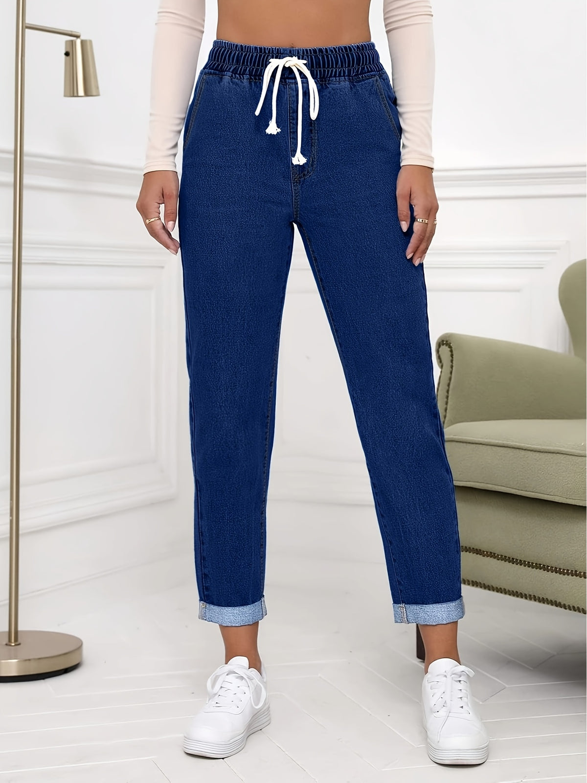 Calça Jeans Feminina Cintura Elástica com Barra Dobrada Azul