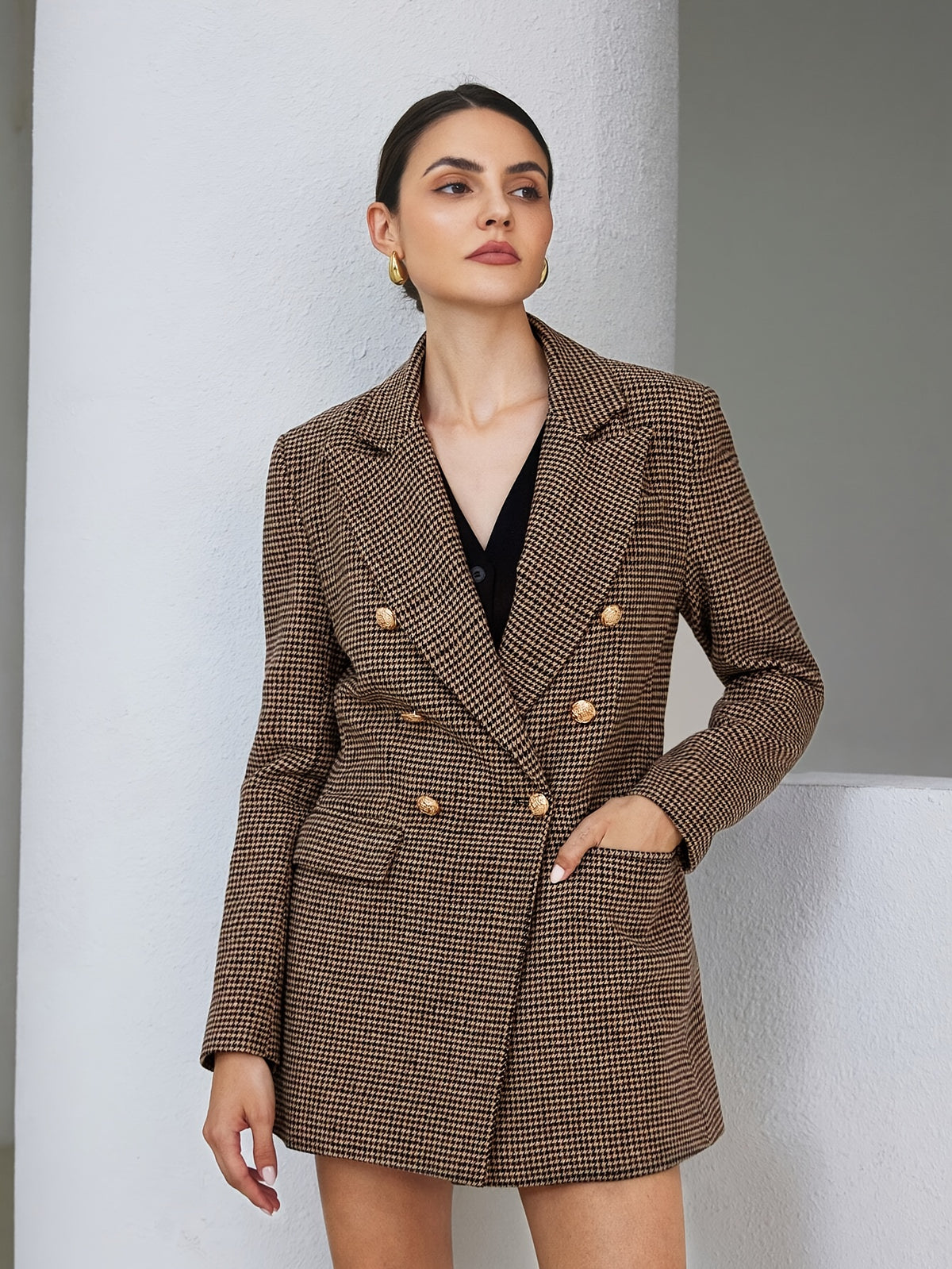 Blazer Feminino Xadrez com Abotoadura Dupla Elegante