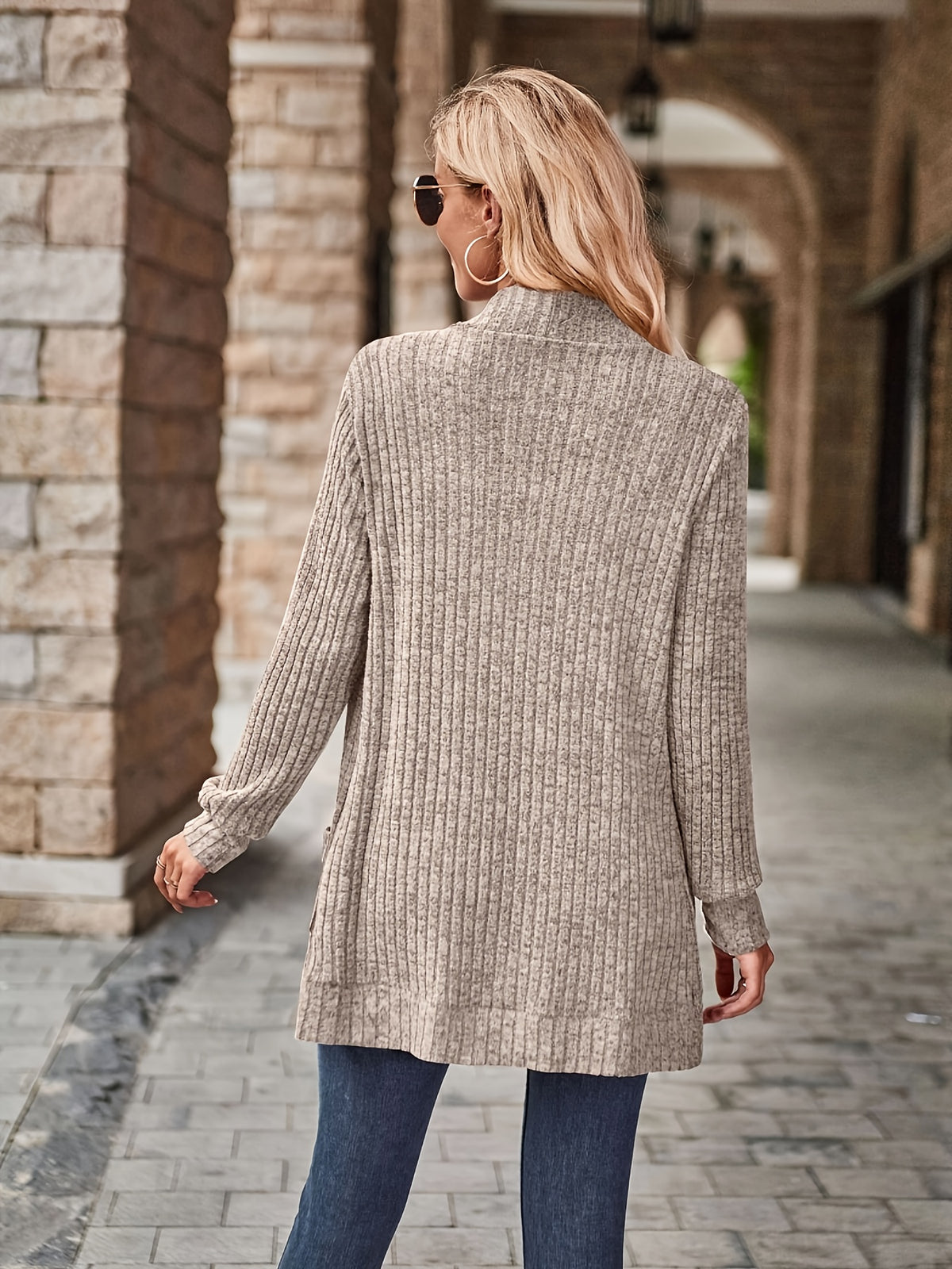 Cardigan Feminino Alongado com Bolsos Frontais