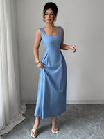 Vestido Azul Decote Quadrado com Laço nas Costas Elegante