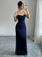 Vestido Longo Elegante com Costas Cruzadas e Alças Finas