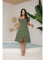 Vestido Midi Floral Ombro a Ombro com Decote e Elastex