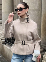 Casaco Feminino Tweed com Cinto Acinturado para Inverno