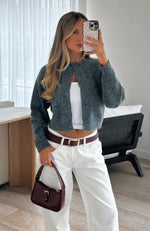 Cardigan Feminino Cropped de Tricô com Botões e Gola Redonda