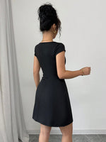 Vestido Curto Evasê Preto Feminino