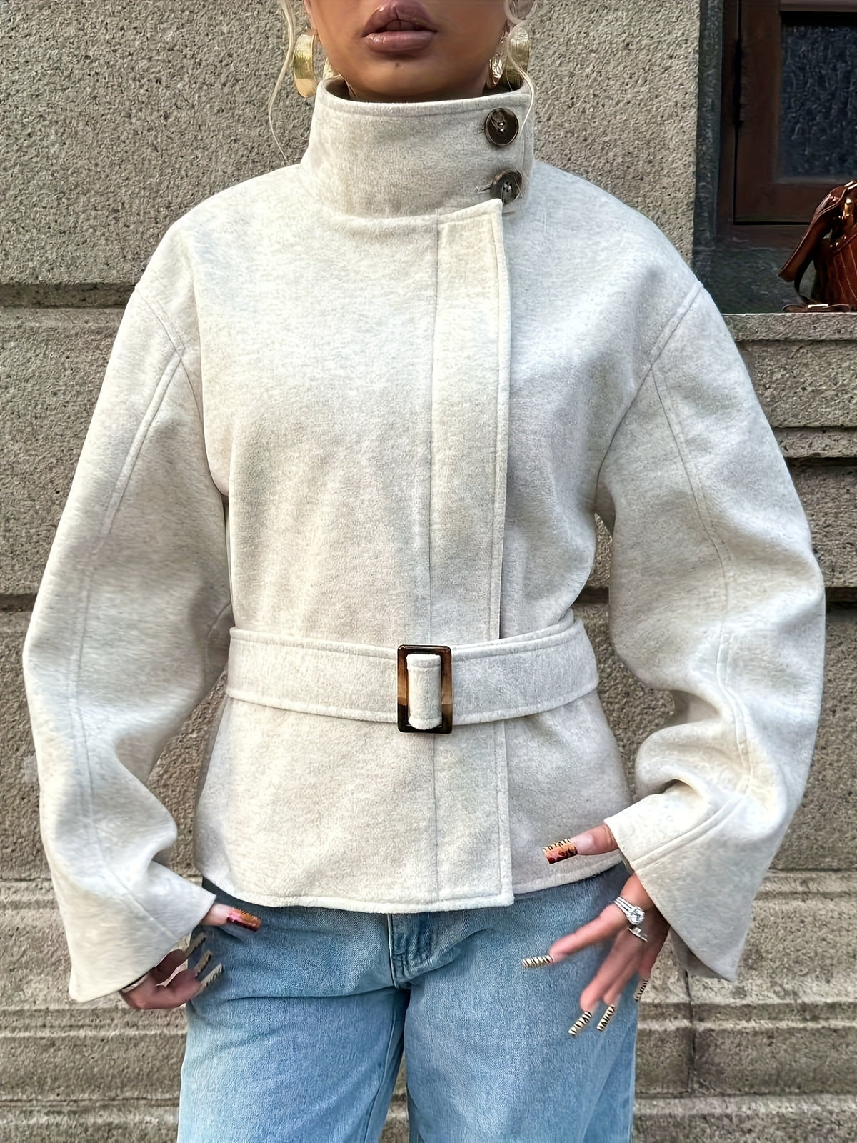 Casaco Feminino Tweed com Cinto Acinturado para Inverno