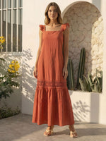 Vestido Longo Feminino de Alça com Decote Quadrado e Saia em Camadas