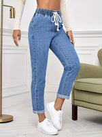 Calça Jeans Feminina Cintura Elástica com Barra Dobrada Azul