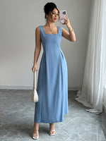 Vestido Azul Decote Quadrado com Laço nas Costas Elegante