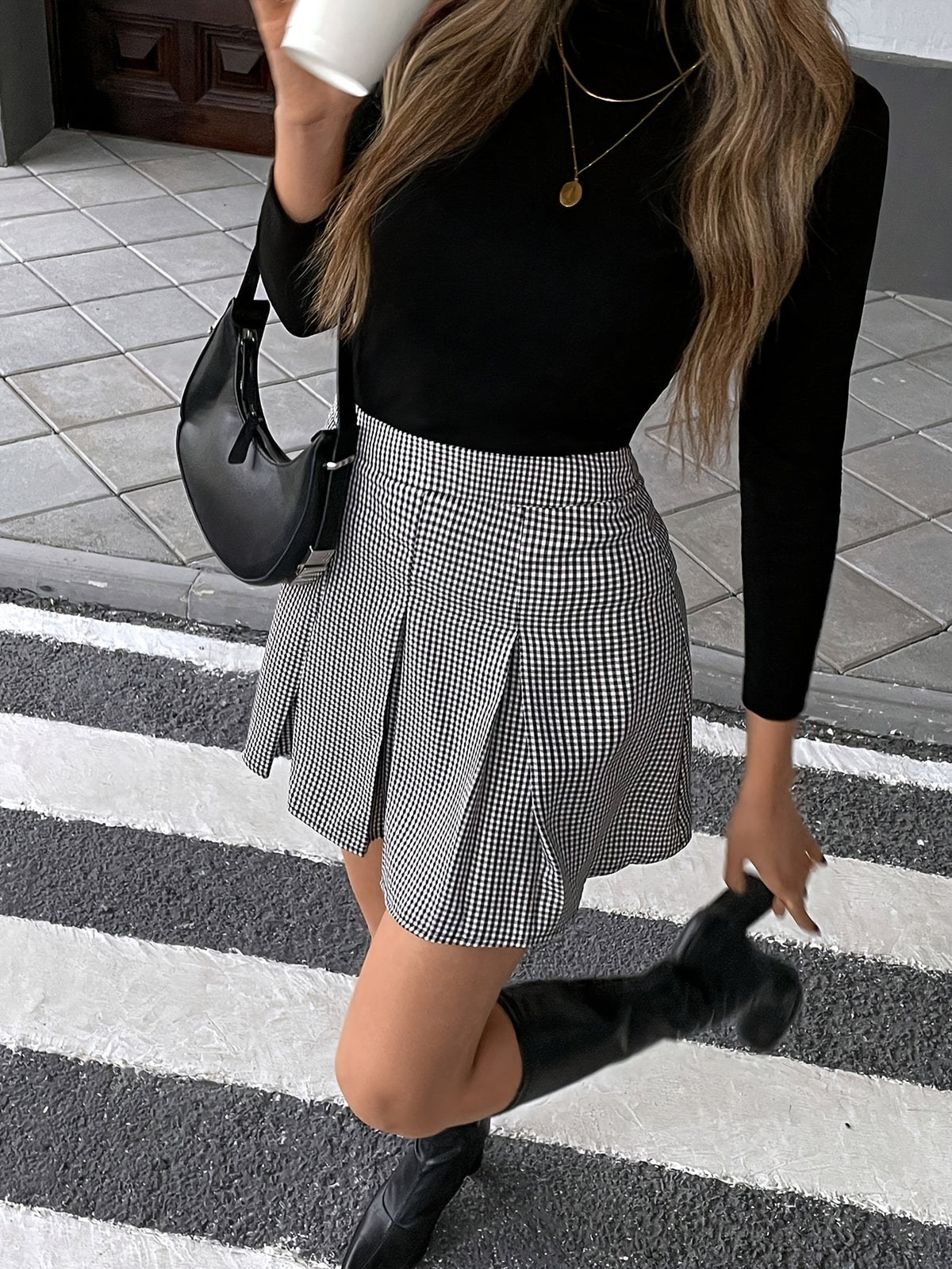 Minissaia Xadrez Preta e Branca Plissada Feminina