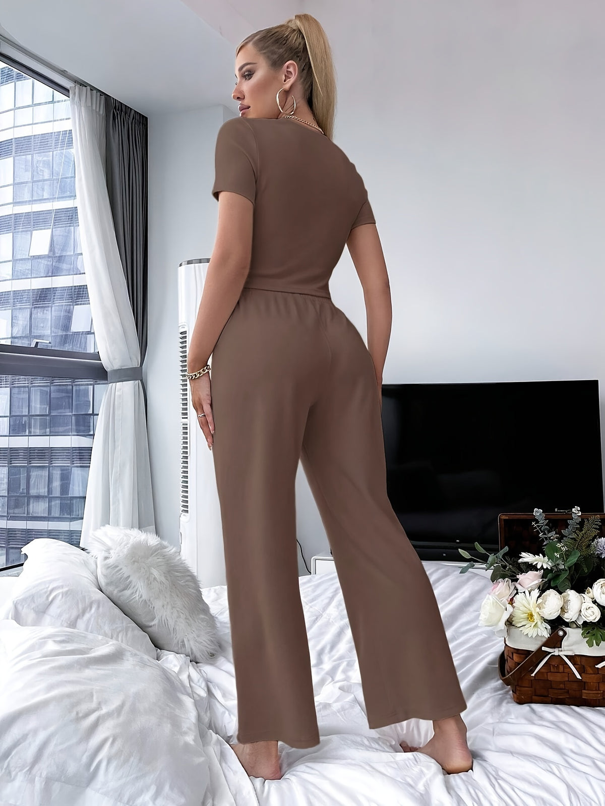 Conjunto Feminino 2 Peças Manga Curta e Calça com Cordão