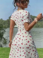 Vestido Curto Evasê Feminino com Estampa de Cereja